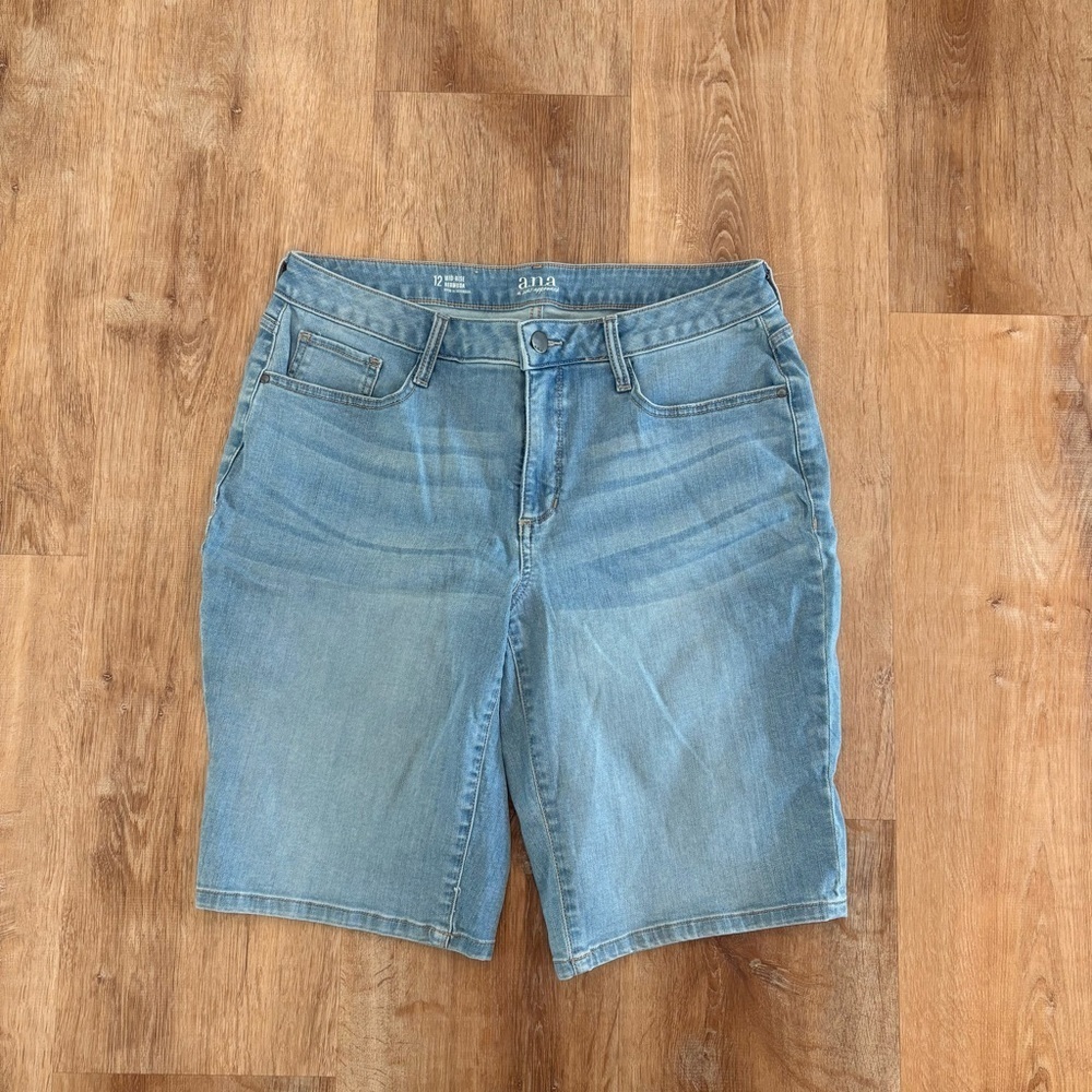 3/$18✨ Women's 12 Mid-Rise Stretch Bermuda Long Denim Jean Casual Summer Shorts